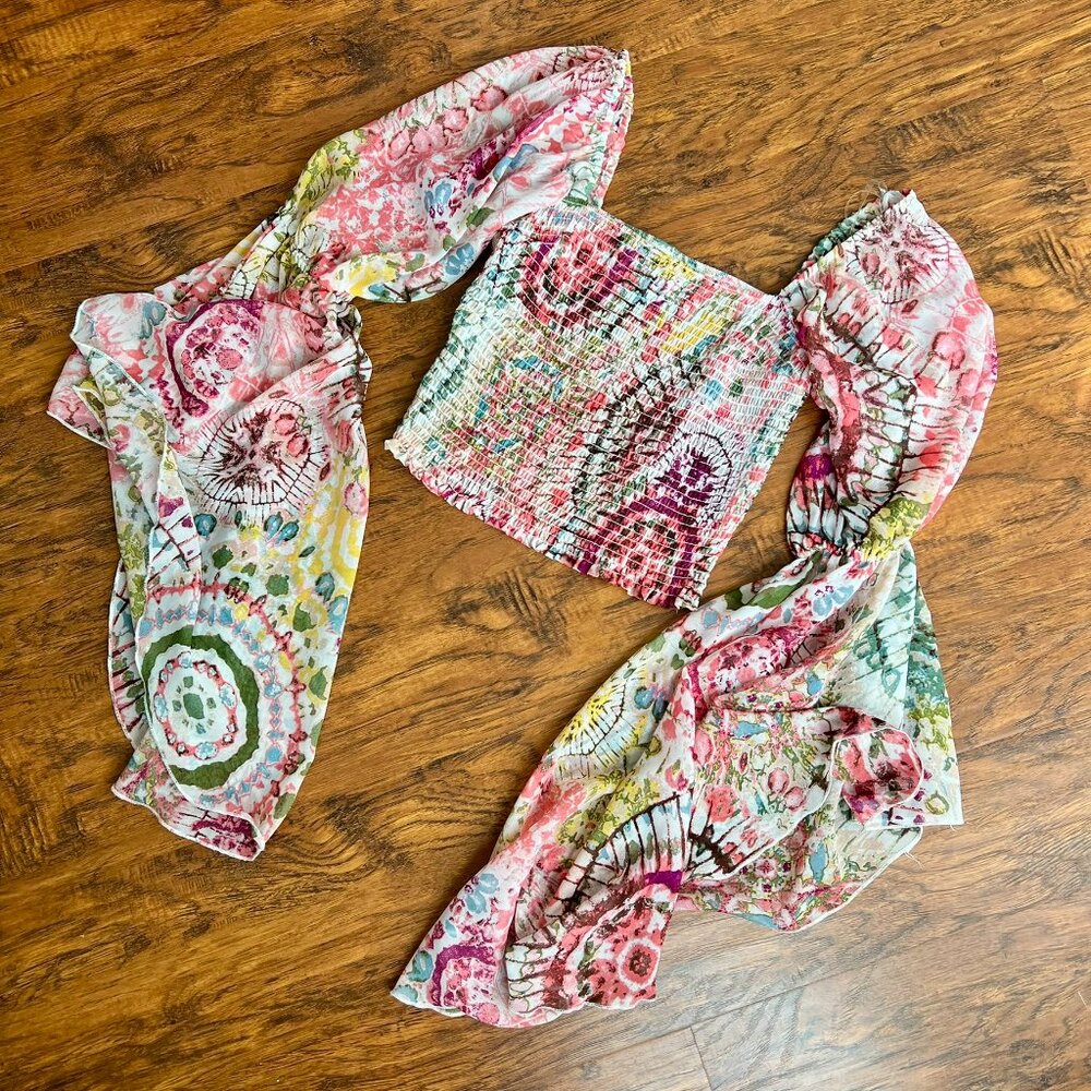 Colorful Abstract Floral Cropped Blouse Shirt W/ Extra Long Sleeves